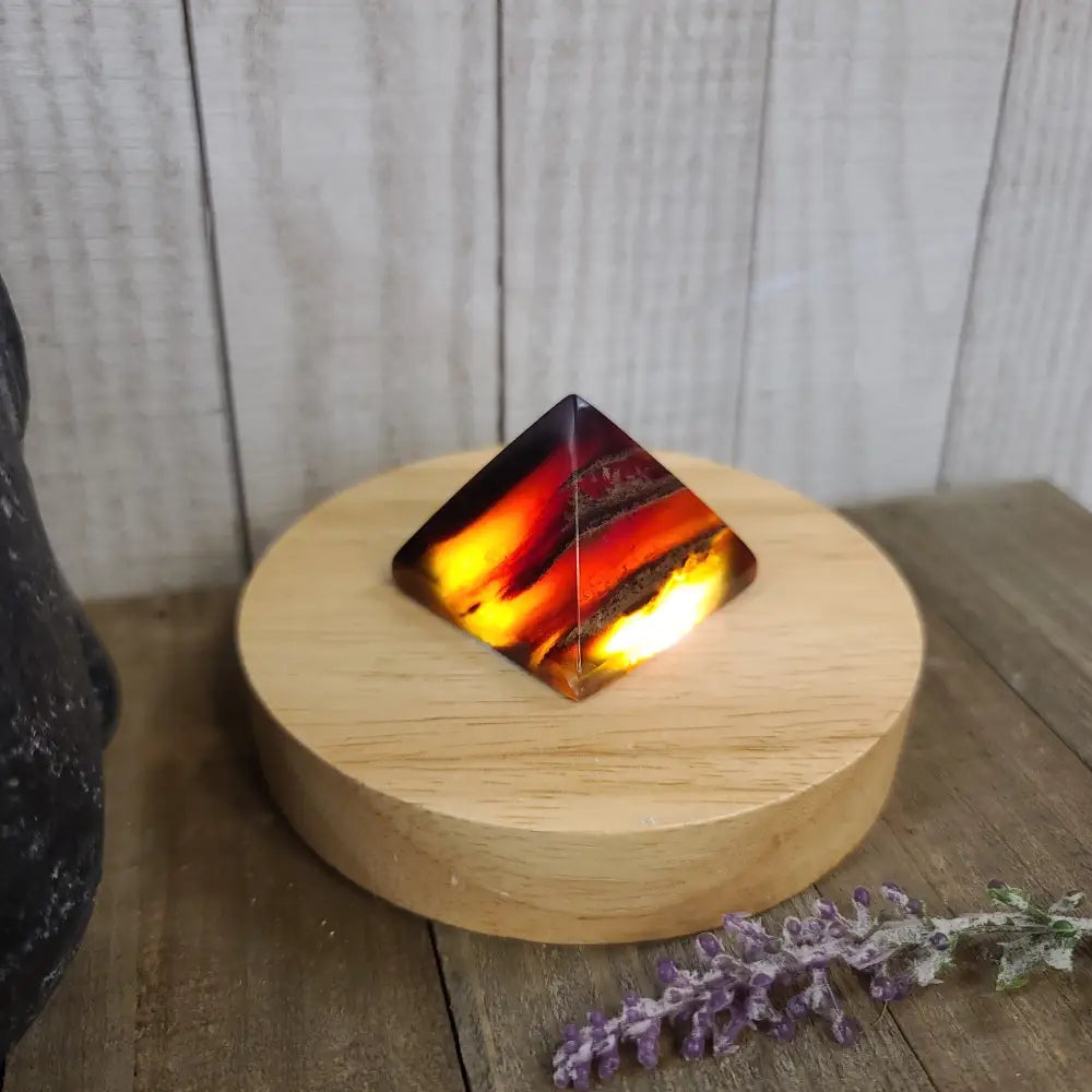 AMBER Pyramids - 1 - Carvings
