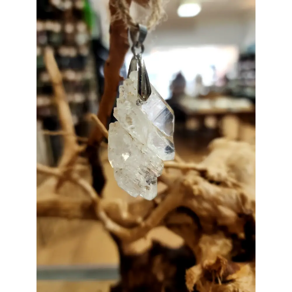 🤍✨ Elegant Connection: Faden Quartz Specimen Necklace Pendant – Clarity Healing & Spiritual Bond! 🌟 - 7 - Jewelry