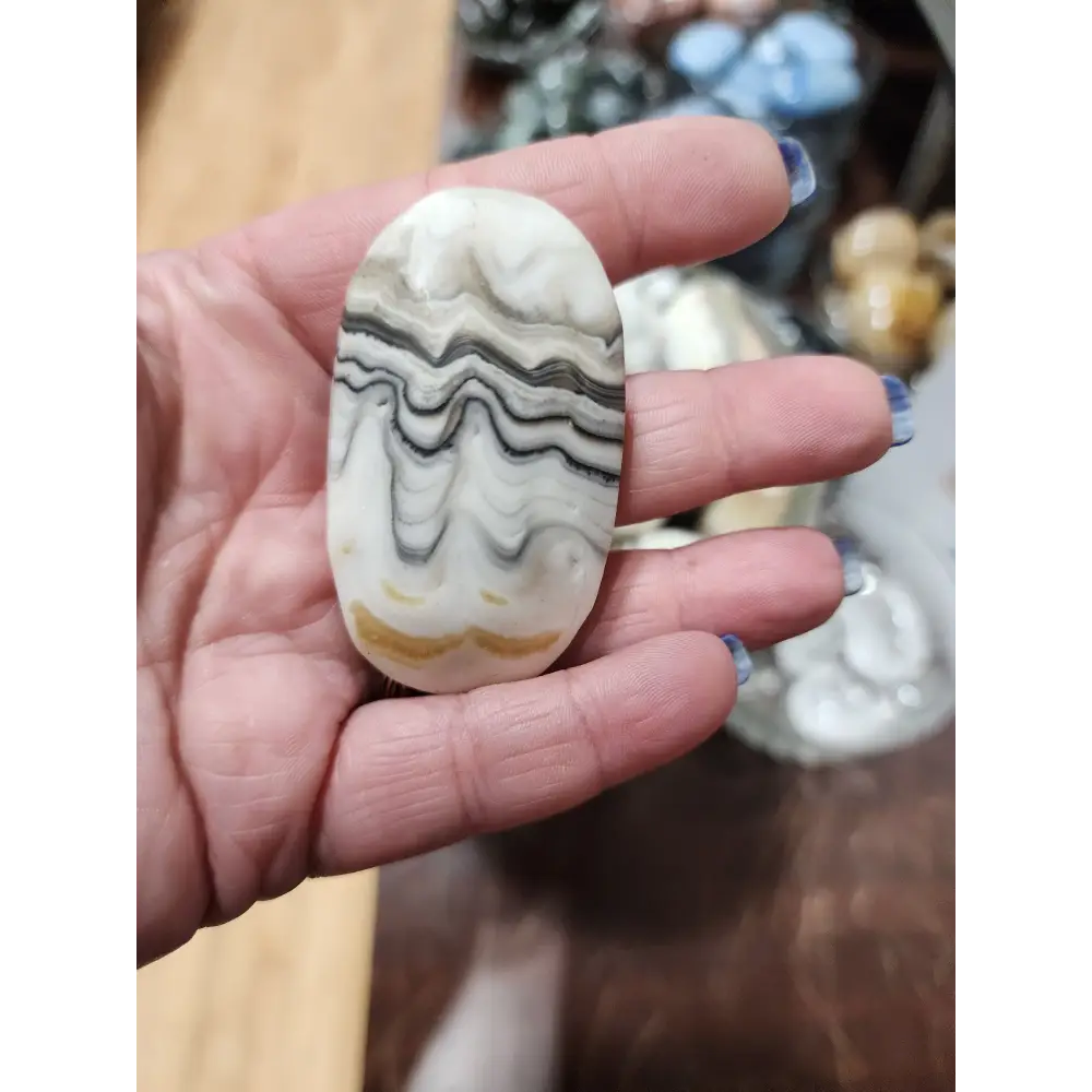 🧡🌿 Orange Dendritic Palmstones & Hearts – Grounded Joy & Nature’s Artistry! ✨ - Carvings