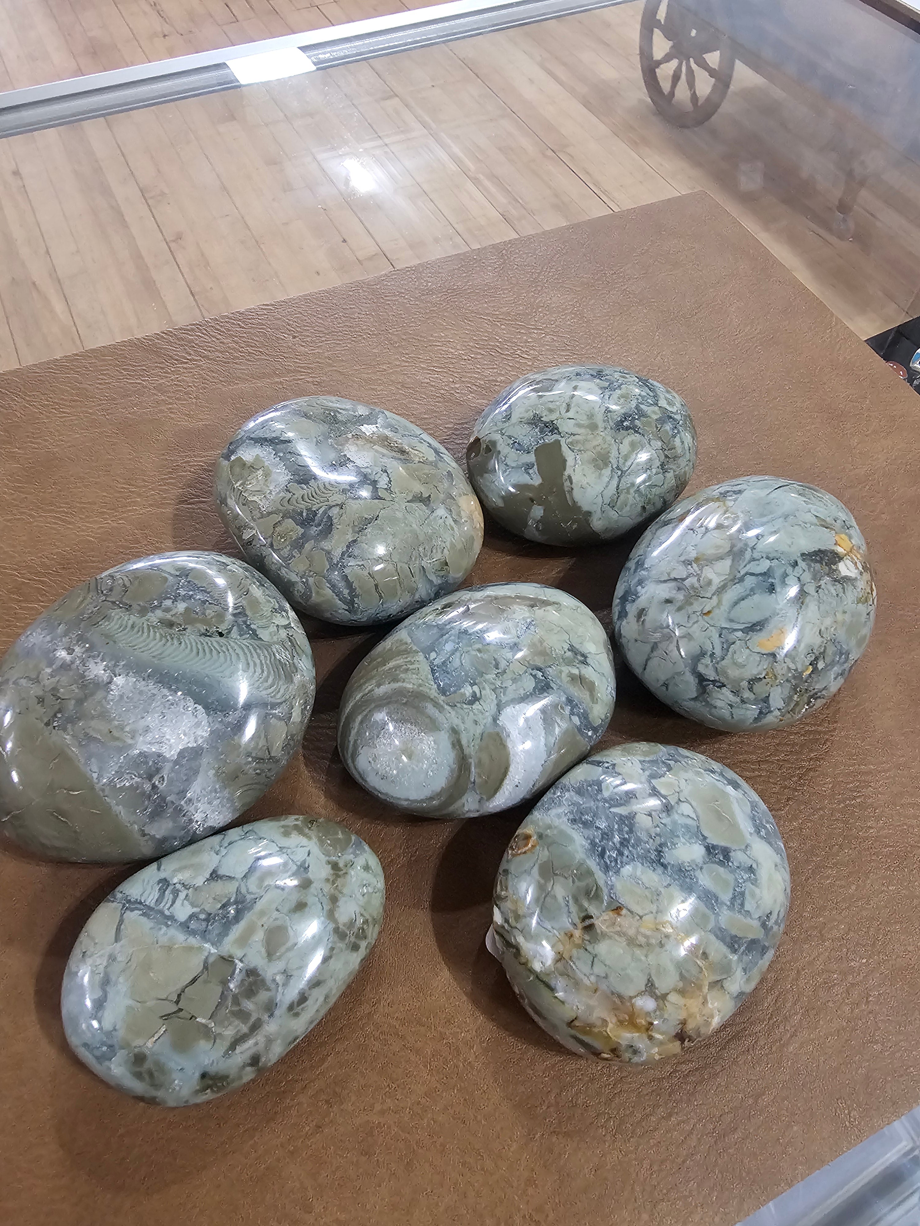Green Ibis Agate Palmstone – Growth, Harmony and Emotional Healing