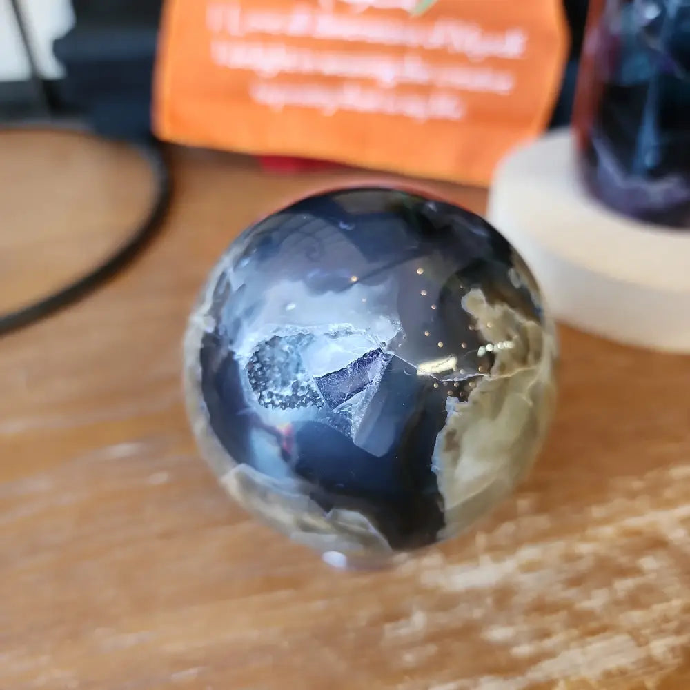 🌋🤍 Volcano Agate Spheres (2.5’’) – Ignite Transformation and Grounding Energy! 🤍🌋 - Spheres